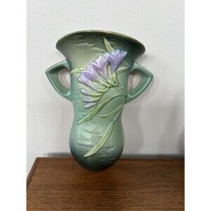 Roseville Pottery Freesia Wall Pocket